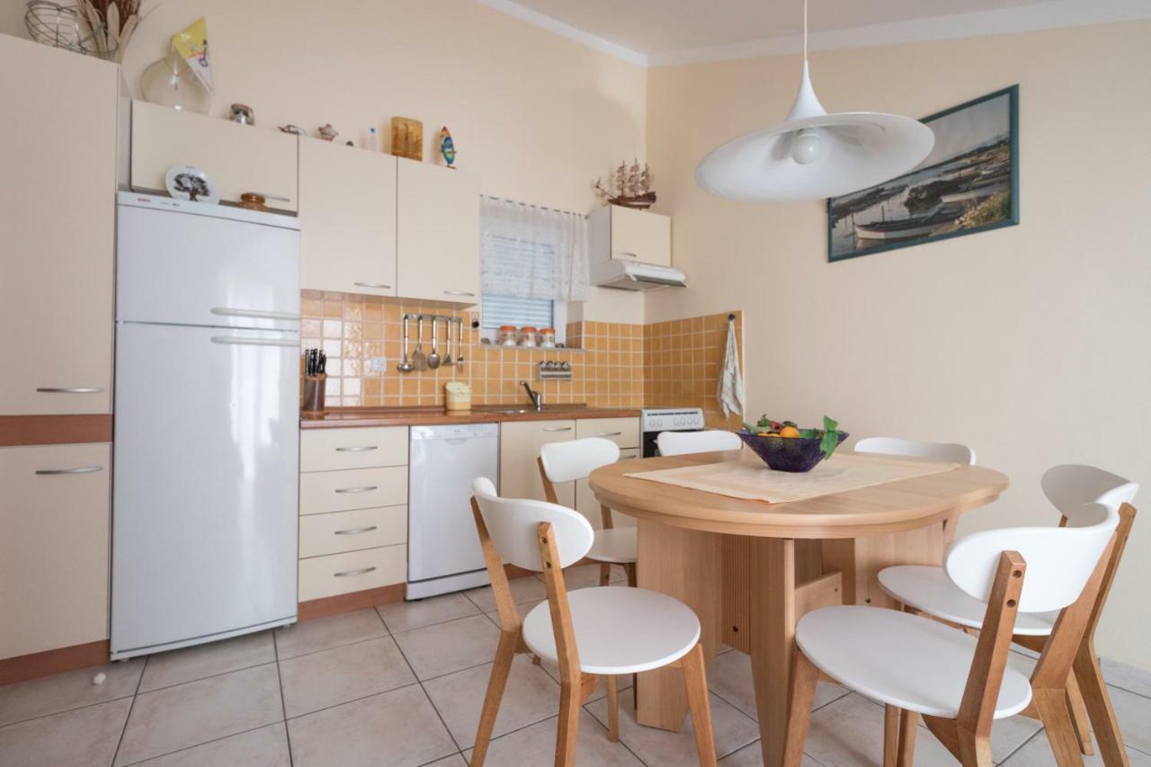 Apartman Nena Turanj Exteriér fotografie