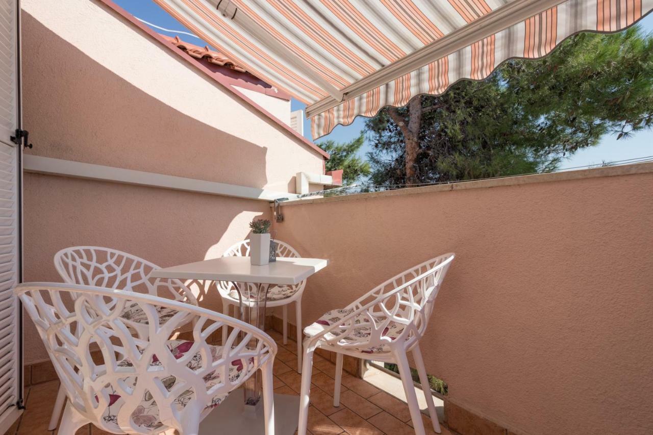 Apartman Nena Turanj Exteriér fotografie