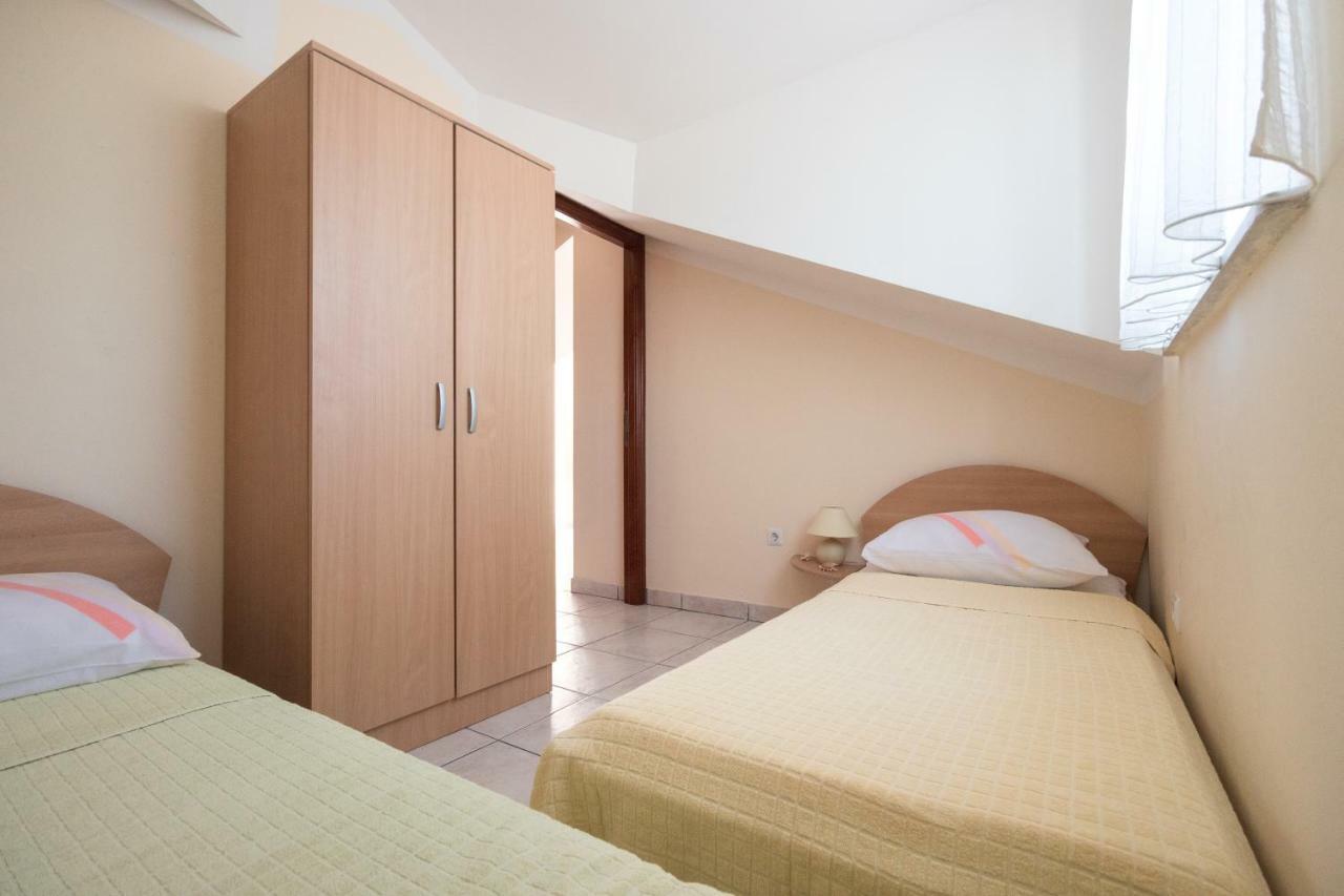 Apartman Nena Turanj Exteriér fotografie