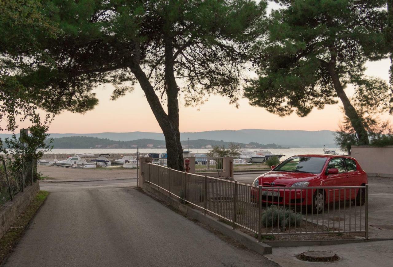 Apartman Nena Turanj Exteriér fotografie